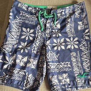 Hollister Navy White Floral Print Swim Shorts with Green Drawcord,XL
